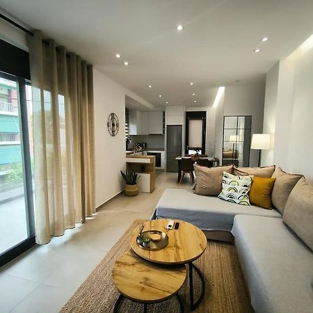 Floral Home 2 - 1St Floor Apt With Private Parking! Athene Buitenkant foto