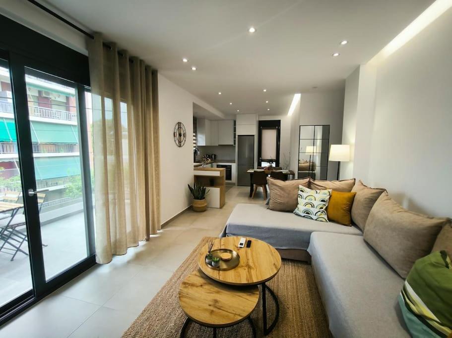 Floral Home 2 - 1St Floor Apt With Private Parking! Athene Buitenkant foto